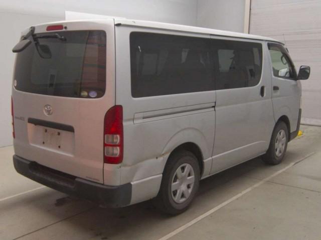 Ref:AUX-23521504 TOYOTA HIACE VAN 2018 2 Ref:AUX-23521504 TOYOTA HIACE VAN 2018 - Image 2