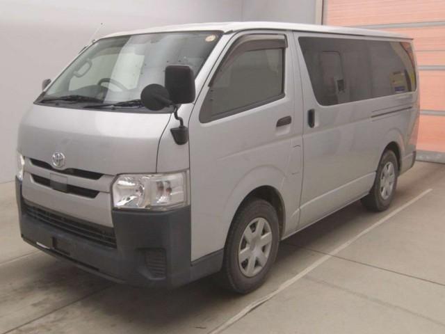 Ref:AUX-23521504 TOYOTA HIACE VAN 2018 1 2018 Toyota Hiace Van silver gasoline used car Japan export