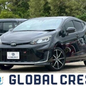 2024 Toyota Aqua black gasoline used car Japan export