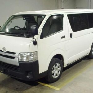 2019 Toyota Hiace Van white diesel used car Japan export