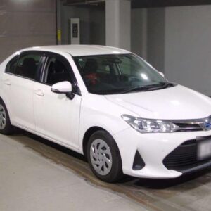 2022 Toyota Corolla Axio white gasoline used car Japan export
