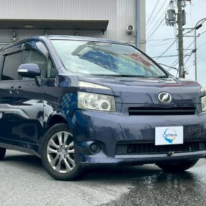 2007 Toyota Voxy purple gasoline used car Japan export