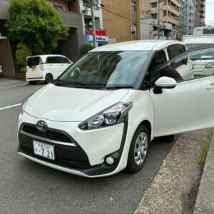 2016 Toyota Sienta pearl gasoline used car Japan export