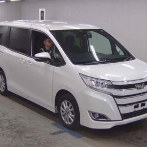 2020 Toyota Noah pearl gasoline used car Japan export