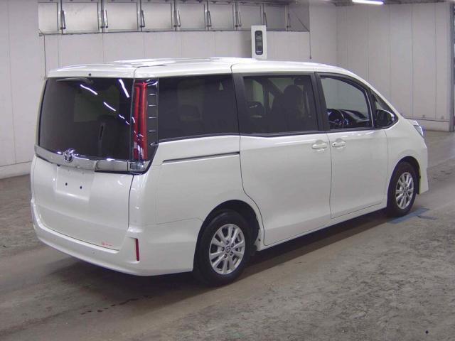 Ref:AUX-23560937 TOYOTA NOAH 2020 6 Ref:AUX-23560937 TOYOTA NOAH 2020 - Image 6