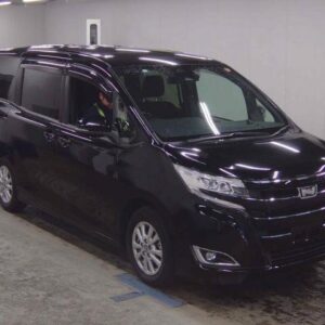 2019 Toyota Noah black gasoline used car Japan export