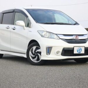 2015 Honda Freed Hybrid pearl gasoline used car Japan export