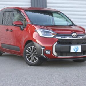 2022 Toyota Sienta red hybrid used car Japan export