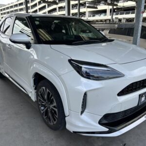 2021 Toyota Yaris Cross pearl hybrid used car Japan export