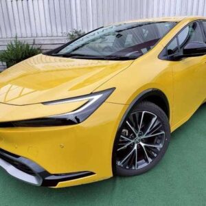2024 Toyota Prius yellow hybrid used car Japan export