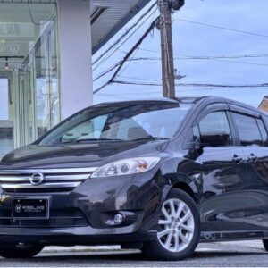 2012 Nissan Lafesta black gasoline used car Japan export
