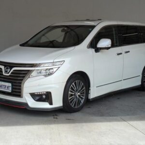 2016 Nissan Elgrand pearl gasoline used car Japan export