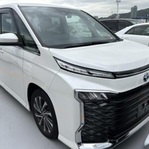 2023 Toyota Voxy pearl hybrid used car Japan export