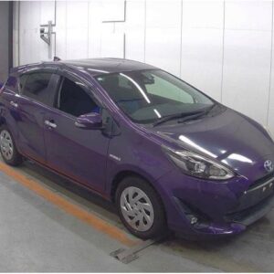 2019 Toyota Aqua purple gasoline used car Japan export