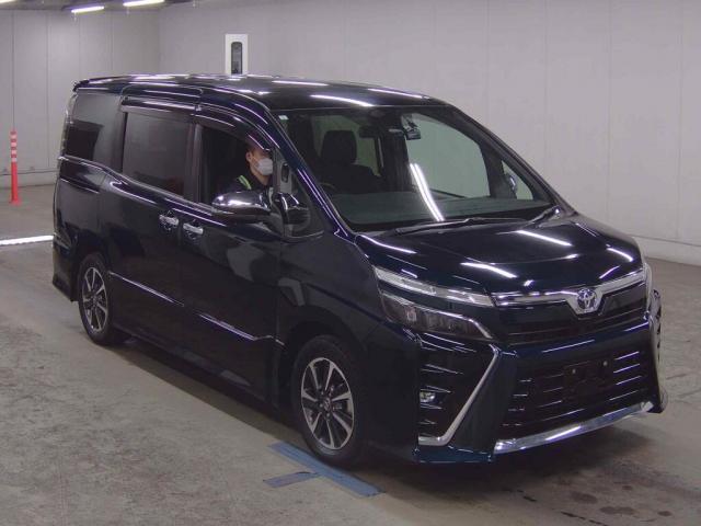 Ref:AUX-23576700 TOYOTA VOXY 2021 4 Ref:AUX-23576700 TOYOTA VOXY 2021 - Image 4