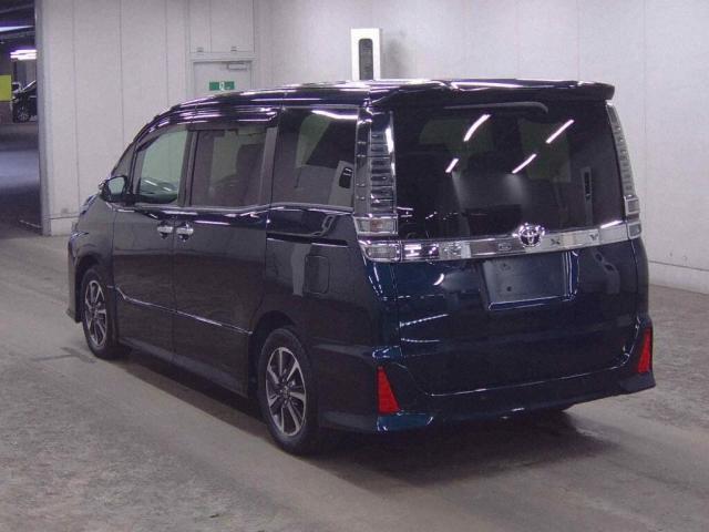 Ref:AUX-23576700 TOYOTA VOXY 2021 5 Ref:AUX-23576700 TOYOTA VOXY 2021 - Image 5