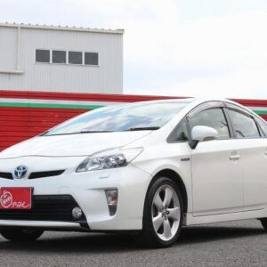 2012 Toyota Prius pearl gasoline used car Japan export