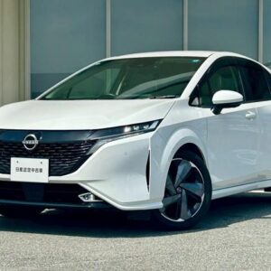 2022 Nissan Aura pearl gasoline used car Japan export