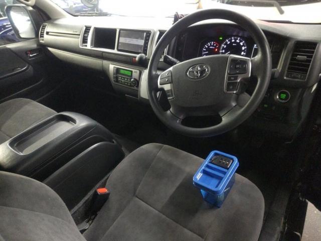 Ref:AUX-23581028 TOYOTA HIACE WAGON 2021 3 Ref:AUX-23581028 TOYOTA HIACE WAGON 2021 - Image 3
