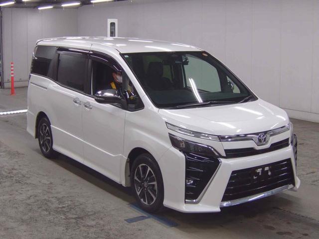 Ref:AUX-23581038 TOYOTA VOXY 2021 4 Ref:AUX-23581038 TOYOTA VOXY 2021 - Image 4