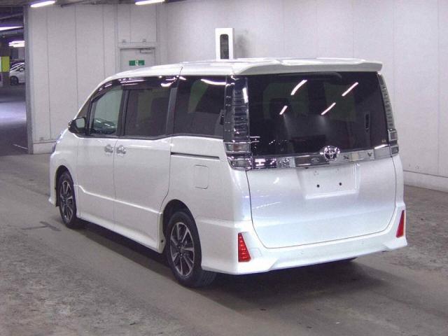 Ref:AUX-23581038 TOYOTA VOXY 2021 5 Ref:AUX-23581038 TOYOTA VOXY 2021 - Image 5