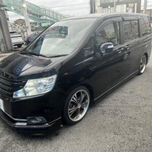 2013 Honda Stepwagon black gasoline used car Japan export