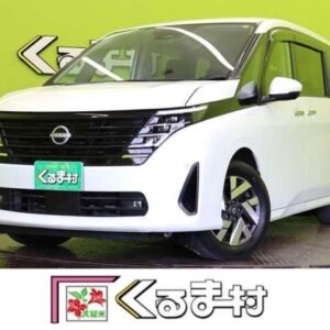 2024 Nissan Serena pearl hybrid used car Japan export