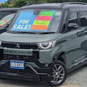 2023 Mitsubishi Delica Mini green hybrid used car Japan export
