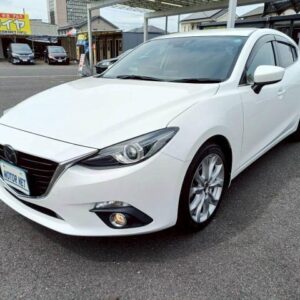 2014 Mazda Axela Sport pearl gasoline used car Japan export