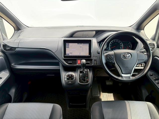 Ref:AUX-23595068 TOYOTA NOAH 2014 3 Ref:AUX-23595068 TOYOTA NOAH 2014 - Image 3