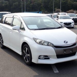 2013 Toyota Wish pearl gasoline used car Japan export