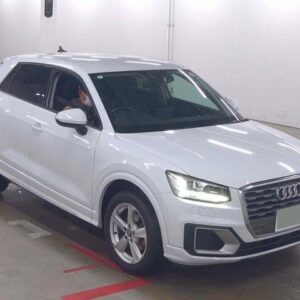 2020 Audi Q2 white gasoline used car Japan export