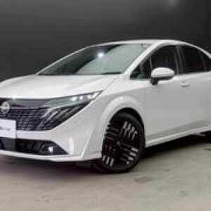 2025 Nissan Aura pearl gasoline used car Japan export