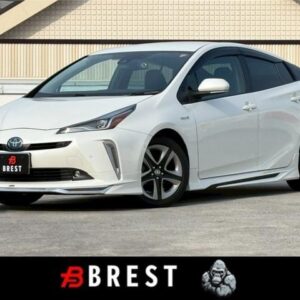 2019 Toyota Prius white hybrid used car Japan export