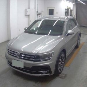 2020 Volkswagen Tiguan silver diesel used car Japan export