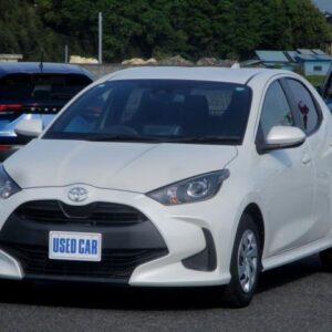 2020 Toyota Yaris pearl gasoline used car Japan export