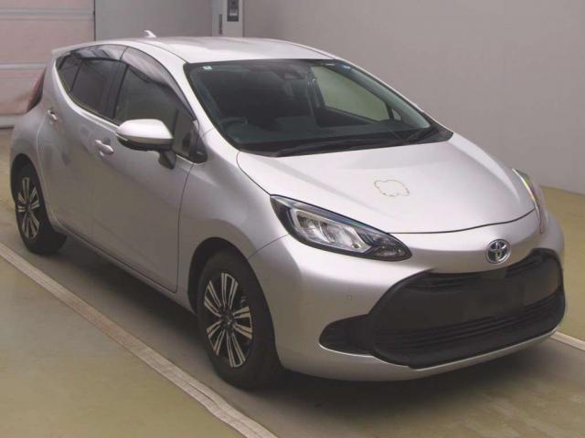 Ref:AUX-23616599 TOYOTA AQUA 2022 13 Ref:AUX-23616599 TOYOTA AQUA 2022 - Image 13