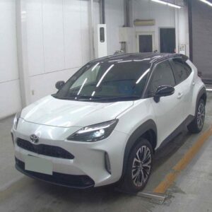 2024 Toyota Yaris Cross pearl gasoline used car Japan export