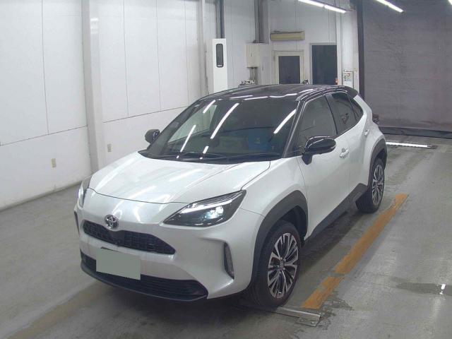 Ref:AUX-23616670 TOYOTA YARIS CROSS 2024 1 2024 Toyota Yaris Cross pearl gasoline used car Japan export
