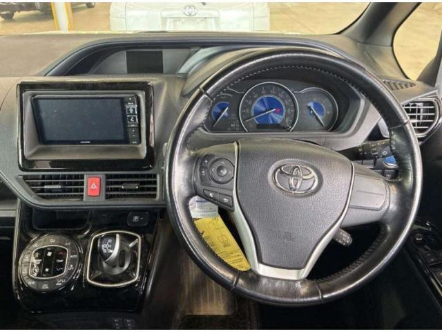 Ref:AUX-23620818 TOYOTA VOXY 2019 3 Ref:AUX-23620818 TOYOTA VOXY 2019 - Image 3