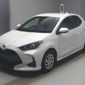 2023 Toyota Yaris pearl gasoline used car Japan export