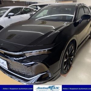 2024 Toyota Crown Crossover black gasoline used car Japan export