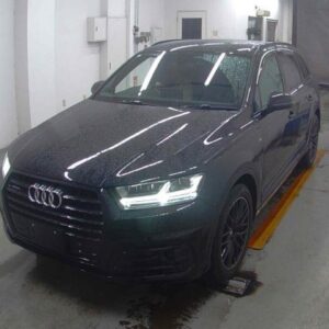 2019 Audi Q7 black gasoline used car Japan export