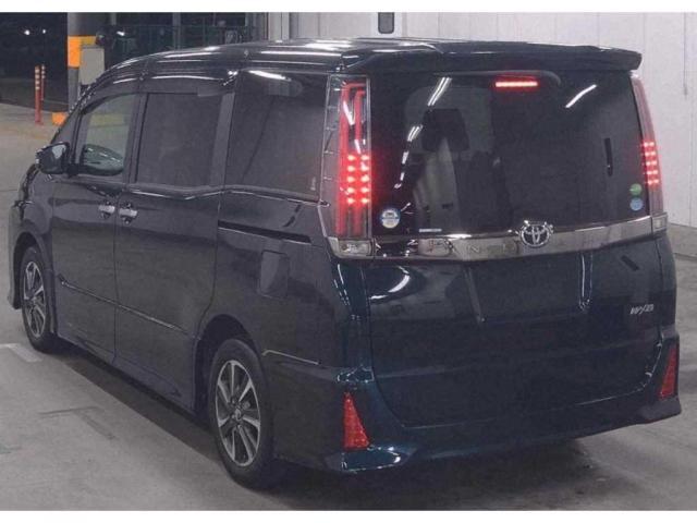 Ref:AUX-23640338 TOYOTA NOAH 2018 2 Ref:AUX-23640338 TOYOTA NOAH 2018 - Image 2