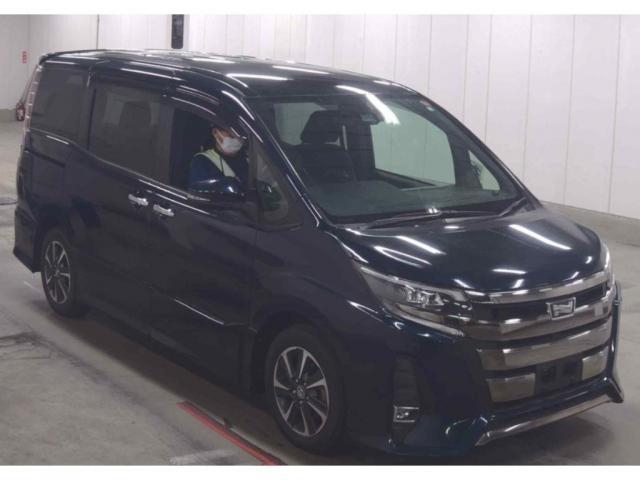 Ref:AUX-23640338 TOYOTA NOAH 2018 1 2018 Toyota Noah black gasoline used car Japan export