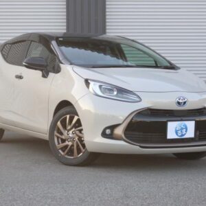 2025 Toyota Aqua tea hybrid used car Japan export