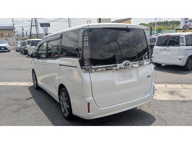 Ref:AUX-23656216 TOYOTA VOXY 2015 6 Ref:AUX-23656216 TOYOTA VOXY 2015 - Image 6
