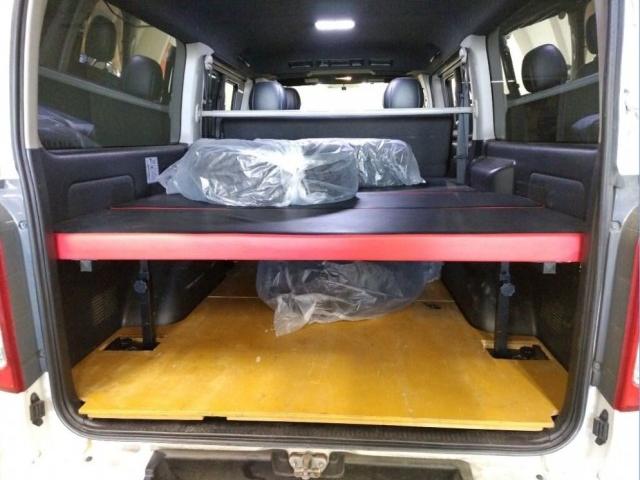Ref:AUX-23660301 TOYOTA HIACE VAN 2016 3 Ref:AUX-23660301 TOYOTA HIACE VAN 2016 - Image 3