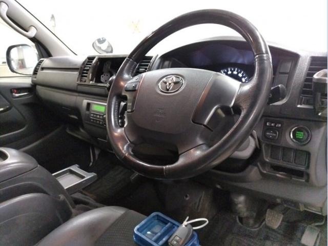 Ref:AUX-23660301 TOYOTA HIACE VAN 2016 4 Ref:AUX-23660301 TOYOTA HIACE VAN 2016 - Image 4