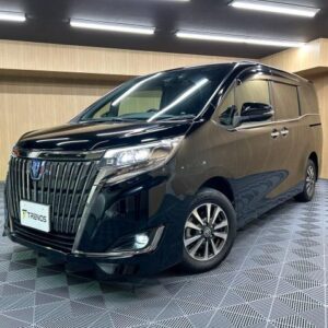 2021 Toyota Esquire black gasoline used car Japan export
